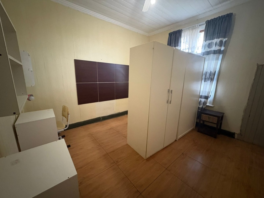 10 Bedroom Property for Sale in Quigney Eastern Cape